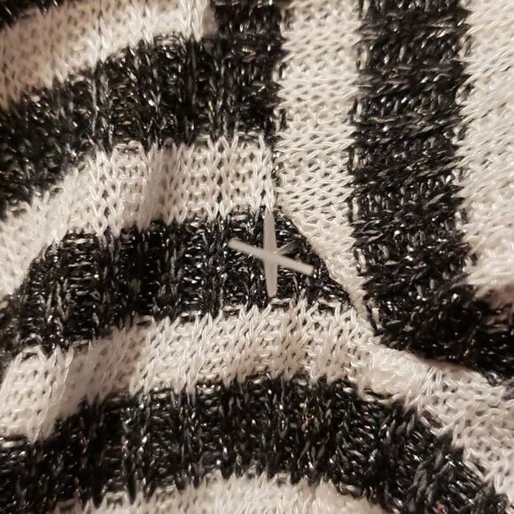 𝅺Sanctuary Nikolai Black Metallic White Turtleneck Pullover Size 1X NWOT‎ - Picture 4 of 5